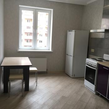 Сдается 1-комнатная квартира, 42 м²