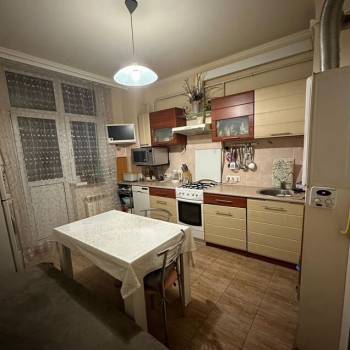 Продается 1-комнатная квартира, 52,9 м²