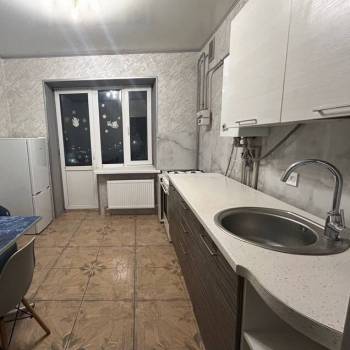 Продается 1-комнатная квартира, 36 м²