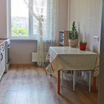 Продается Многокомнатная квартира, 75,4 м²