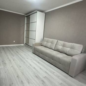 Продается 1-комнатная квартира, 35,6 м²