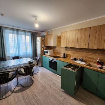 Сдается 2-х комнатная квартира, 60 м²