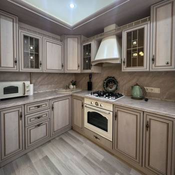 Сдается 2-х комнатная квартира, 93 м²