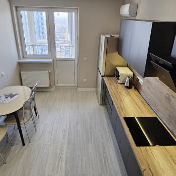 Сдается 2-х комнатная квартира, 64 м²