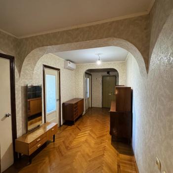Продается Многокомнатная квартира, 74 м²