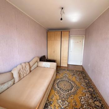 Продается Многокомнатная квартира, 74 м²
