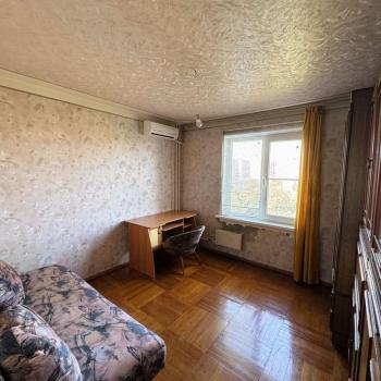 Продается Многокомнатная квартира, 74 м²