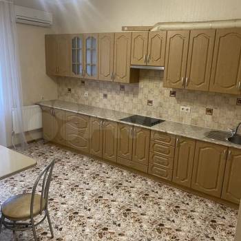 Сдается 1-комнатная квартира, 45 м²