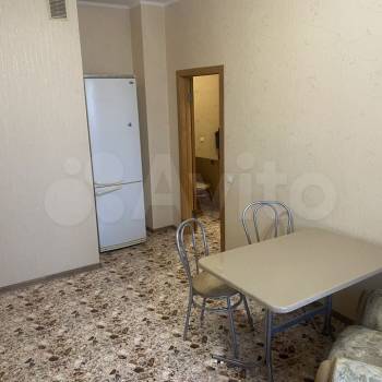 Сдается 1-комнатная квартира, 45 м²