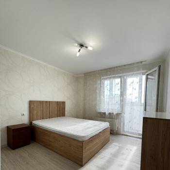 Сдается 2-х комнатная квартира, 72 м²
