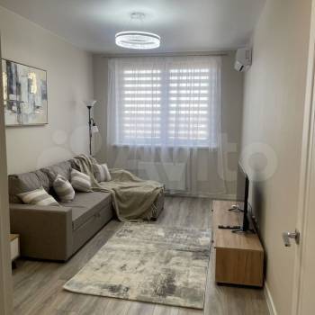 Сдается 1-комнатная квартира, 35 м²