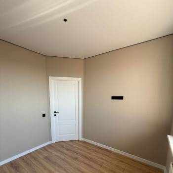 Продается 1-комнатная квартира, 42 м²