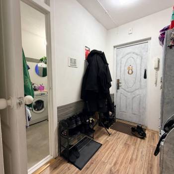 Продается 1-комнатная квартира, 37,79 м²