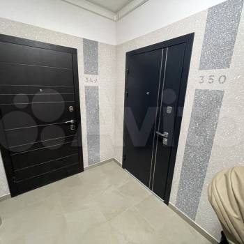 Продается 1-комнатная квартира, 42 м²