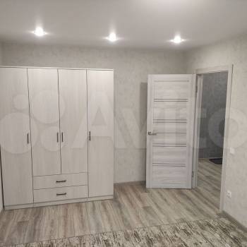 Сдается Многокомнатная квартира, 64 м²