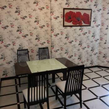 Сдается 1-комнатная квартира, 54 м²