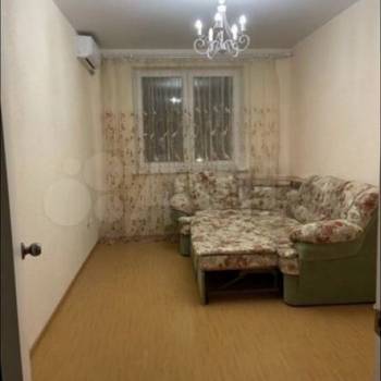 Сдается 1-комнатная квартира, 38 м²