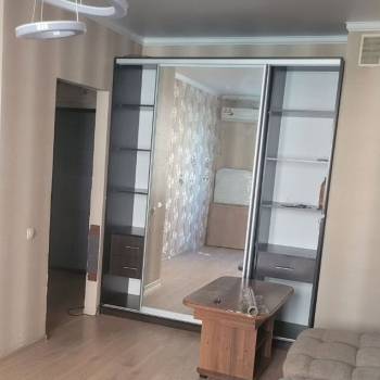 Продается 1-комнатная квартира, 38 м²