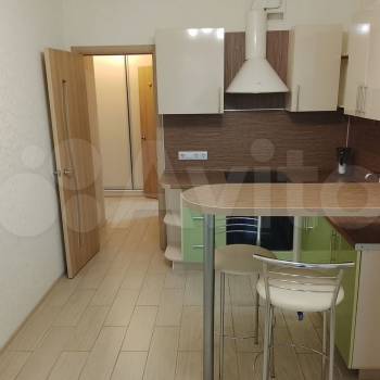 Сдается 1-комнатная квартира, 40 м²