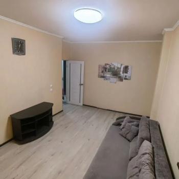 Продается 1-комнатная квартира, 37,9 м²