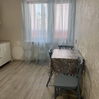 Сдается 1-комнатная квартира, 36 м²