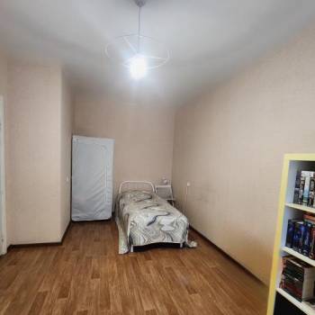 Продается 1-комнатная квартира, 36 м²