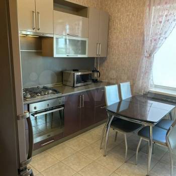 Сдается 1-комнатная квартира, 45 м²