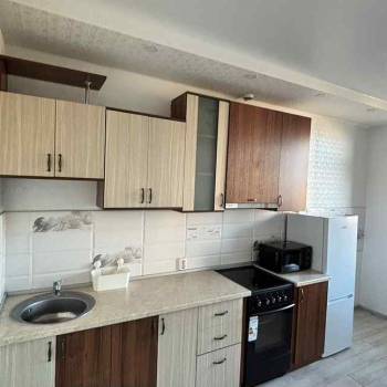 Сдается 1-комнатная квартира, 42 м²