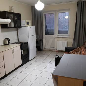 Сдается 1-комнатная квартира, 44 м²