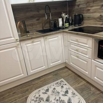 Продается 1-комнатная квартира, 40 м²