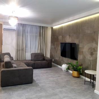 Продается Многокомнатная квартира, 140 м²