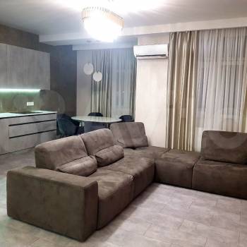 Продается Многокомнатная квартира, 140 м²