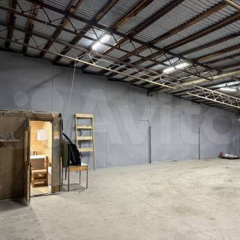 Сдается Нежилое помещение, 200 м²