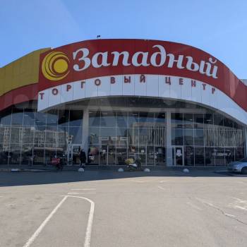 Сдается Торговое помещение, 225 м²