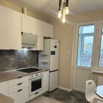 Сдается 1-комнатная квартира, 39 м²