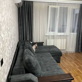Продается 1-комнатная квартира, 35 м²