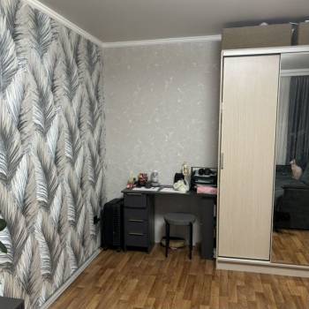 Продается 1-комнатная квартира, 35 м²
