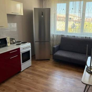 Сдается 1-комнатная квартира, 42 м²