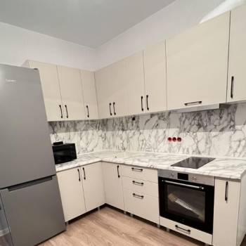 Сдается 1-комнатная квартира, 42,2 м²