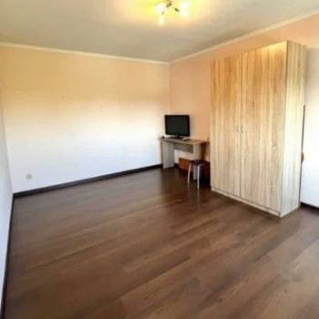 Продается 1-комнатная квартира, 33 м²