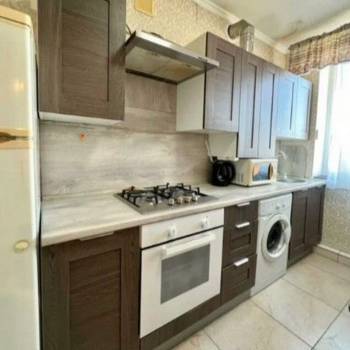 Продается 1-комнатная квартира, 33 м²