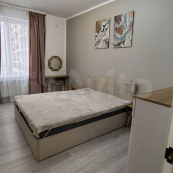 Сдается 1-комнатная квартира, 35 м²