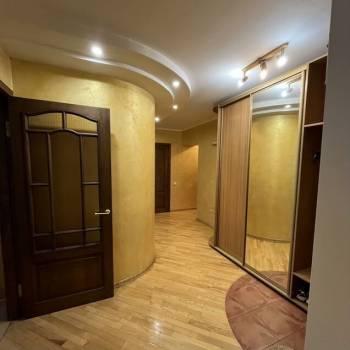 Сдается Многокомнатная квартира, 93 м²