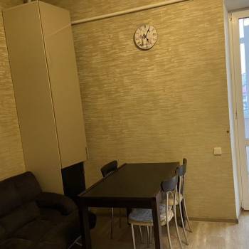 Сдается 1-комнатная квартира, 60 м²