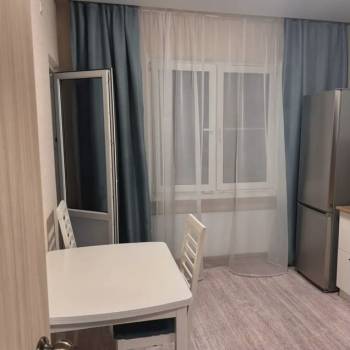 Сдается 1-комнатная квартира, 44 м²