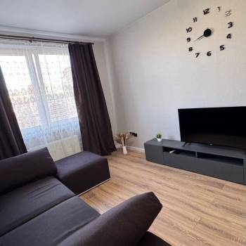 Сдается 1-комнатная квартира, 43 м²