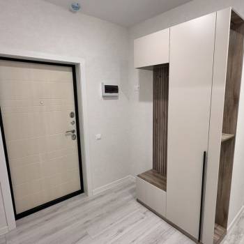 Сдается 2-х комнатная квартира, 82 м²