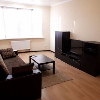 Сдается 1-комнатная квартира, 45 м²