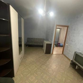 Продается 1-комнатная квартира, 41 м²