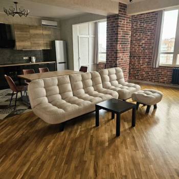 Сдается 2-х комнатная квартира, 90 м²